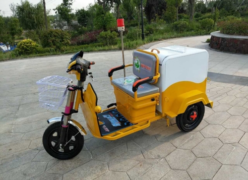 电动快速保洁车