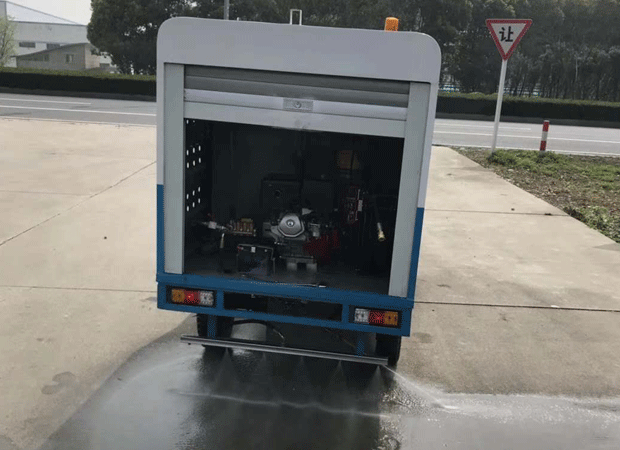 三轮高压清洗车.gif 三轮高压清洗车.gif