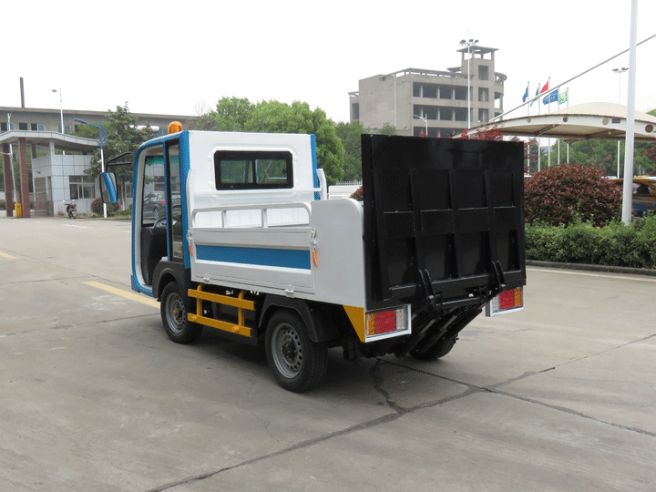 电动六桶尾板车.gif 电动六桶尾板车.gif