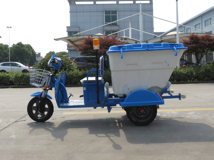 三轮保洁车.gif 三轮保洁车.gif
