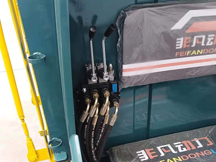 电动环卫垃圾三轮车.gif 电动环卫垃圾三轮车.gif