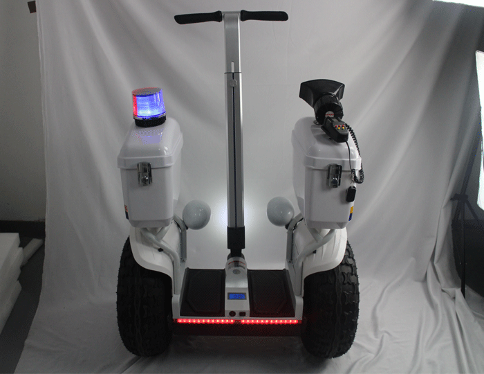 物业巡逻平衡车.gif 物业巡逻平衡车.gif