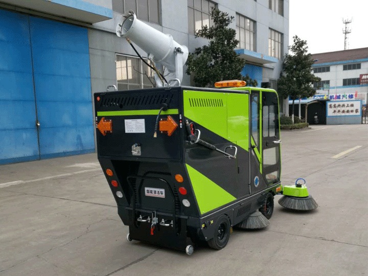 四轮强力清扫车.jpg 四轮强力清扫车.jpg