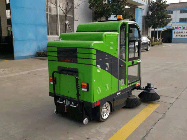 电动扫地车.gif 电动扫地车.gif