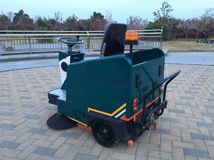 自动扫地车.jpg 自动扫地车.jpg