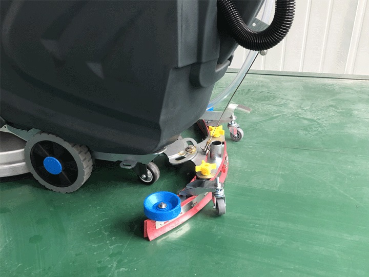 自动洗地机.jpg 自动洗地机.jpg