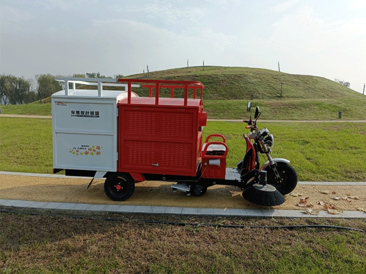 落叶清扫车.jpg 落叶清扫车.jpg