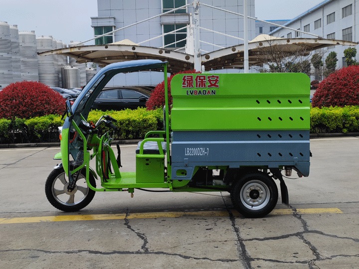 上牌三轮路面清洗车 上牌三轮路面清洗车